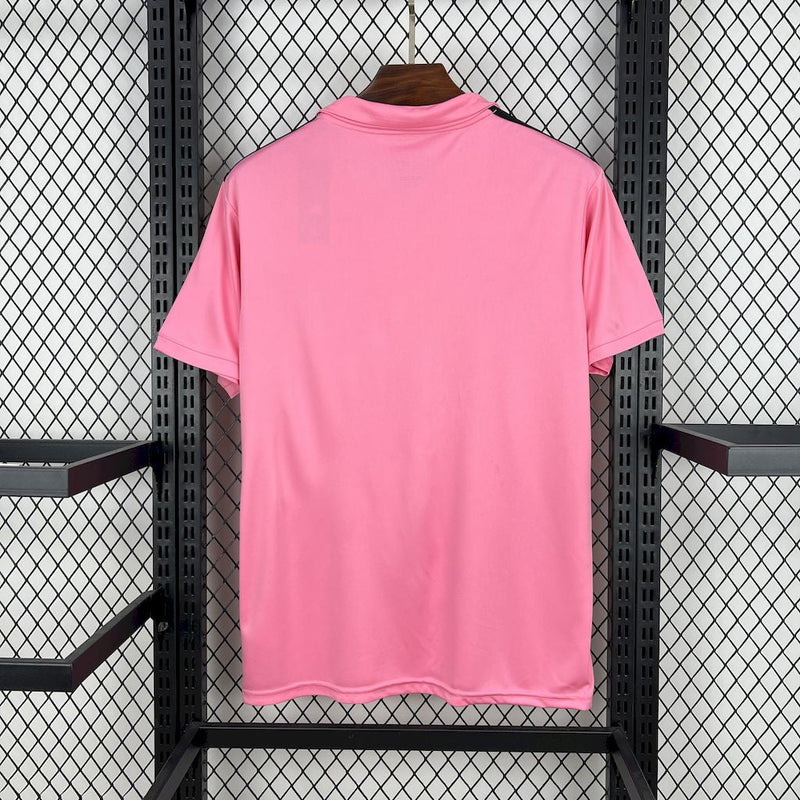 Camisa Real Madrid Edição Especial Rosa 25/26 - Versão Torcedor