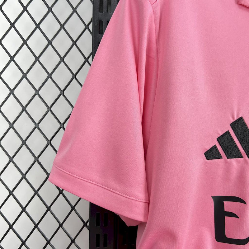 Camisa Real Madrid Edição Especial Rosa 25/26 - Versão Torcedor